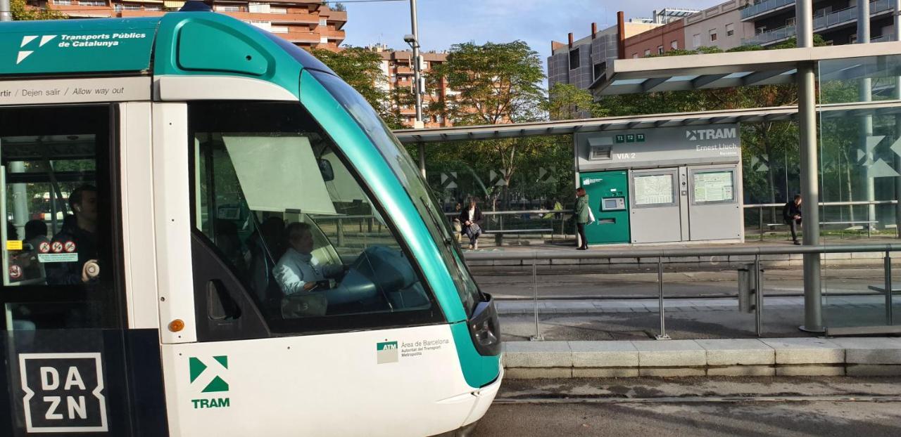 Subway Station Apartment Near Camp Nou L'Hospitalet de Llobregat Exterior foto