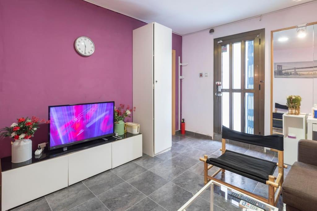 Subway Station Apartment Near Camp Nou L'Hospitalet de Llobregat Exterior foto