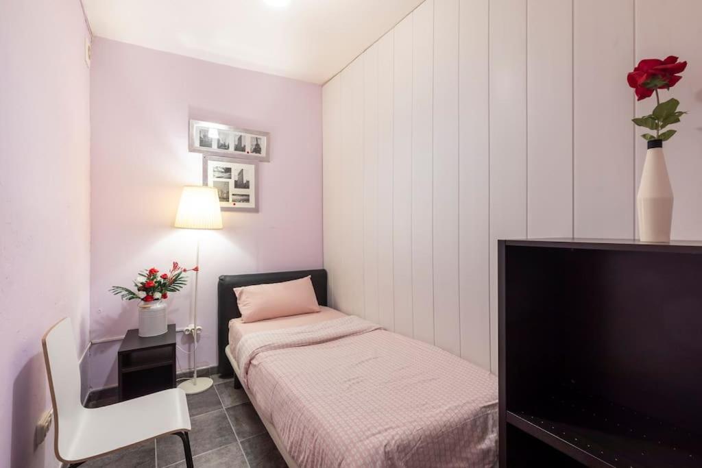 Subway Station Apartment Near Camp Nou L'Hospitalet de Llobregat Exterior foto